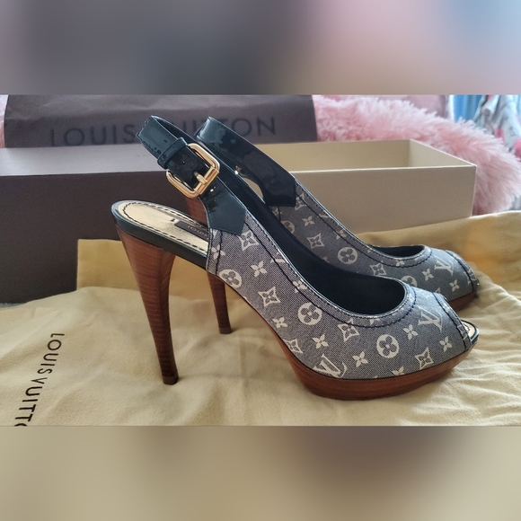 LOUIS VUITTON Monogram Idylle Slingback Open Toe Pumps - Picture 2 of 7